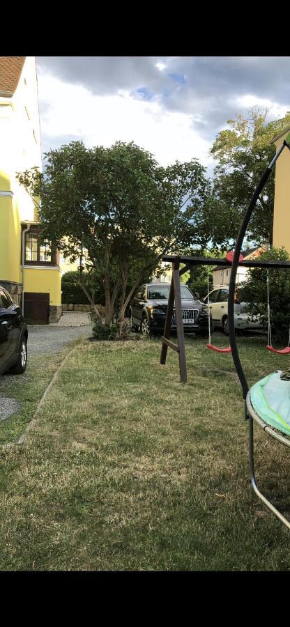 Fine Ferienwohnung באיירוט מראה חיצוני תמונה